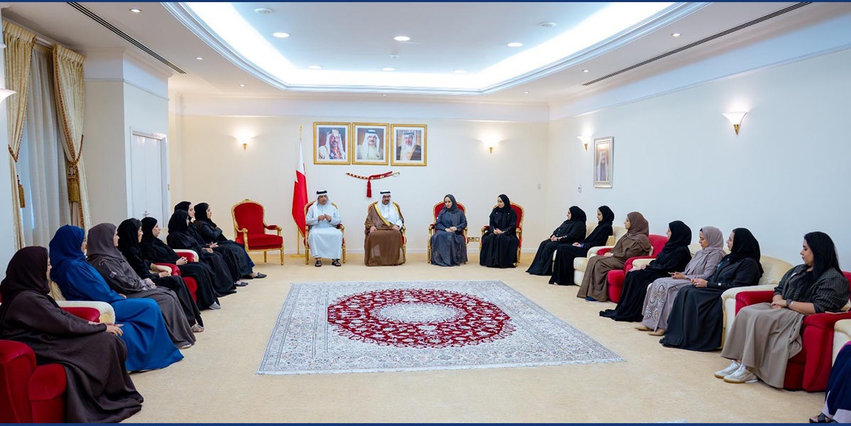سمو محافظ الجنوبية يشيد بدور موظفات المحافظة بمناسبة يوم المرأة البحرينية