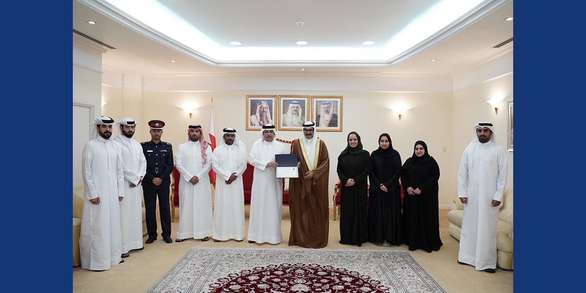 سمو محافظ المحافظة الجنوبية يشيد بنيل المحافظة شهادة تقدير من معالي وزير الداخلية
