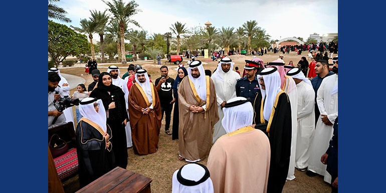 بمشاركة واسعة من الأهالي والمواطنين .. سمو محافظ الجنوبية يشهد فعاليات مهرجان "أعياد الجنوبية" بمناسبة الأعياد الوطنية المجيدة 