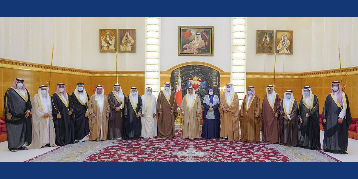 HM King receives citizens from Southern Governorate