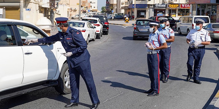 المحافظة الجنوبية تشارك في حملة واسعة النطاق تشمل مختلف مناطق المحافظة في توزيع عدد  10.000 من الكمامات الوقائية