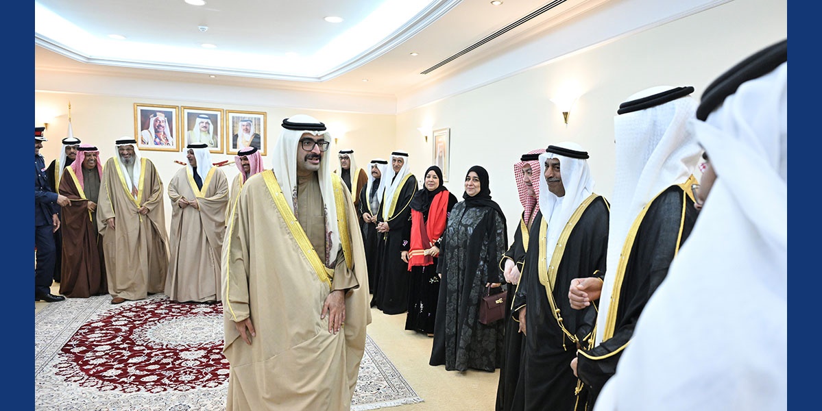 خلال استقبال سموه الأهالي بمجلس المحافظة سمو محافظ المحافظة الجنوبية: التواصل المستمر مع الأهالي ومتابعة احتياجاتهم نهج راسخ في عمل المحافظة